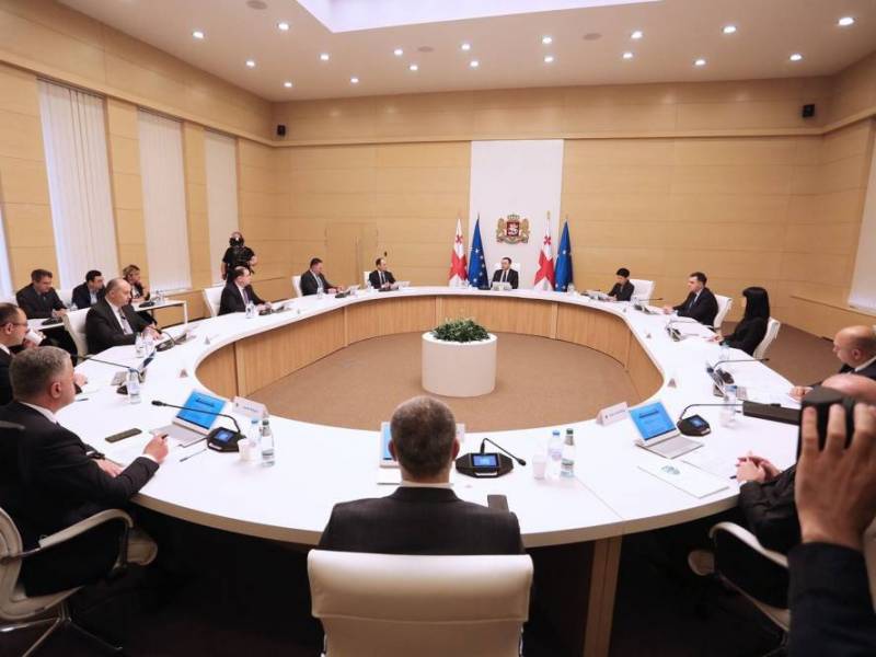 ჩვენი ინფორმაციით, ბევრმა იმპორტიორმა დაიწყო შედარებით იაფი საწვავის შემოტანა